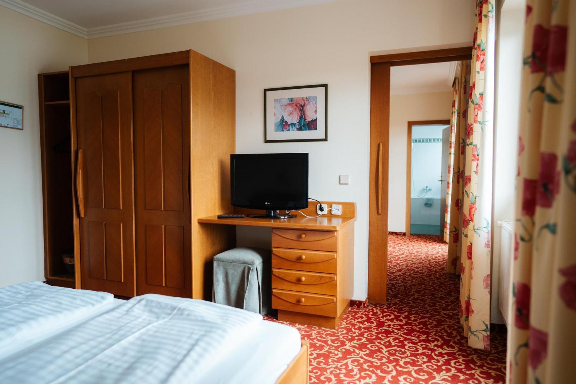 Seehotel Ressmann Drobollach am Faakersee Ngoại thất bức ảnh