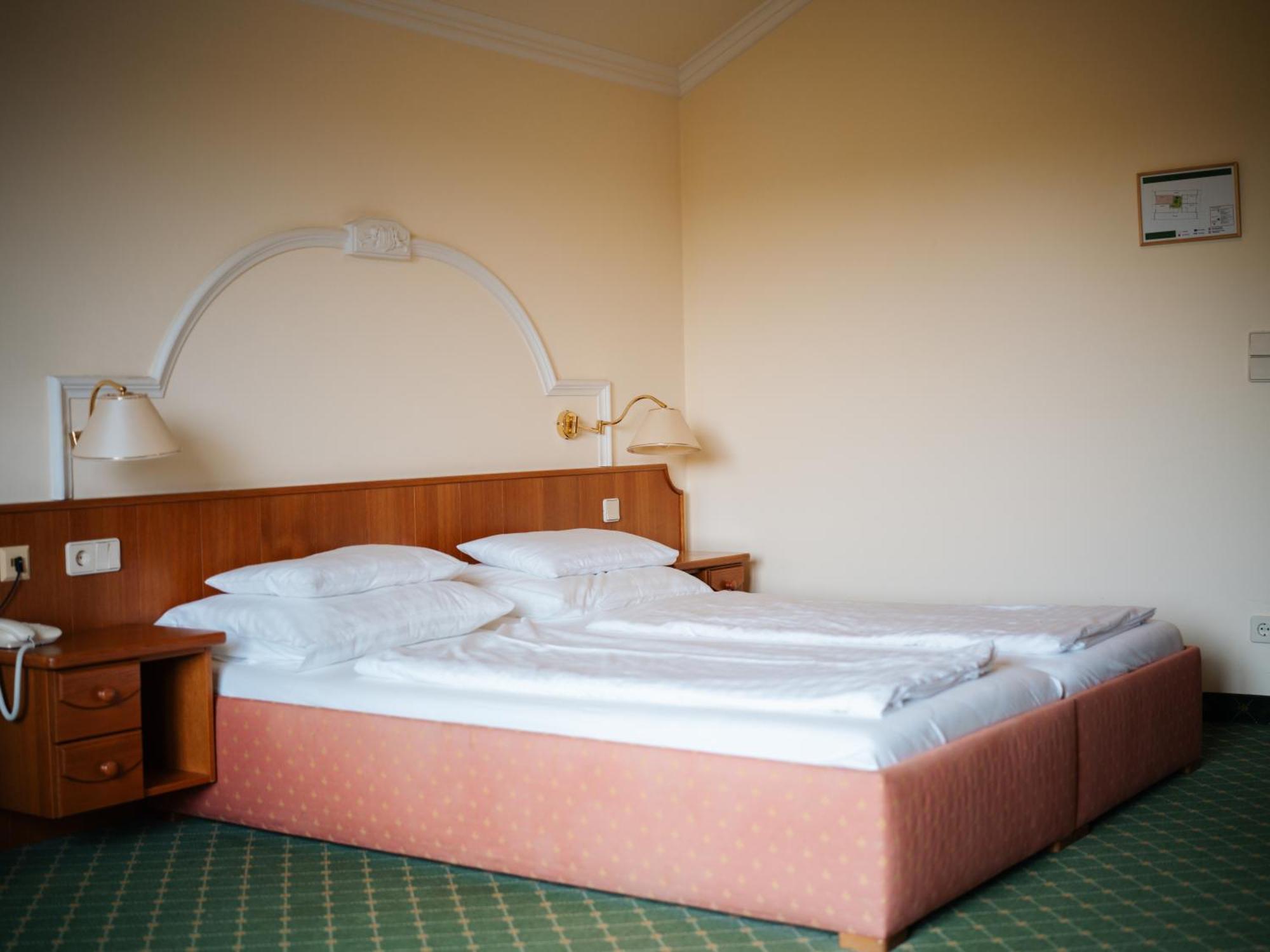Seehotel Ressmann Drobollach am Faakersee Ngoại thất bức ảnh