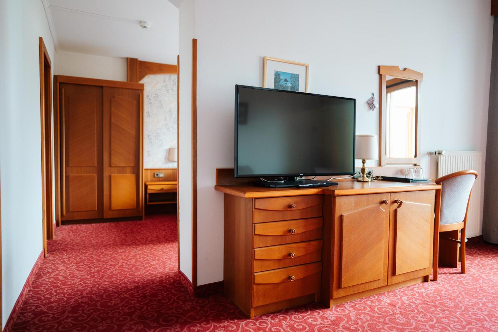 Seehotel Ressmann Drobollach am Faakersee Ngoại thất bức ảnh