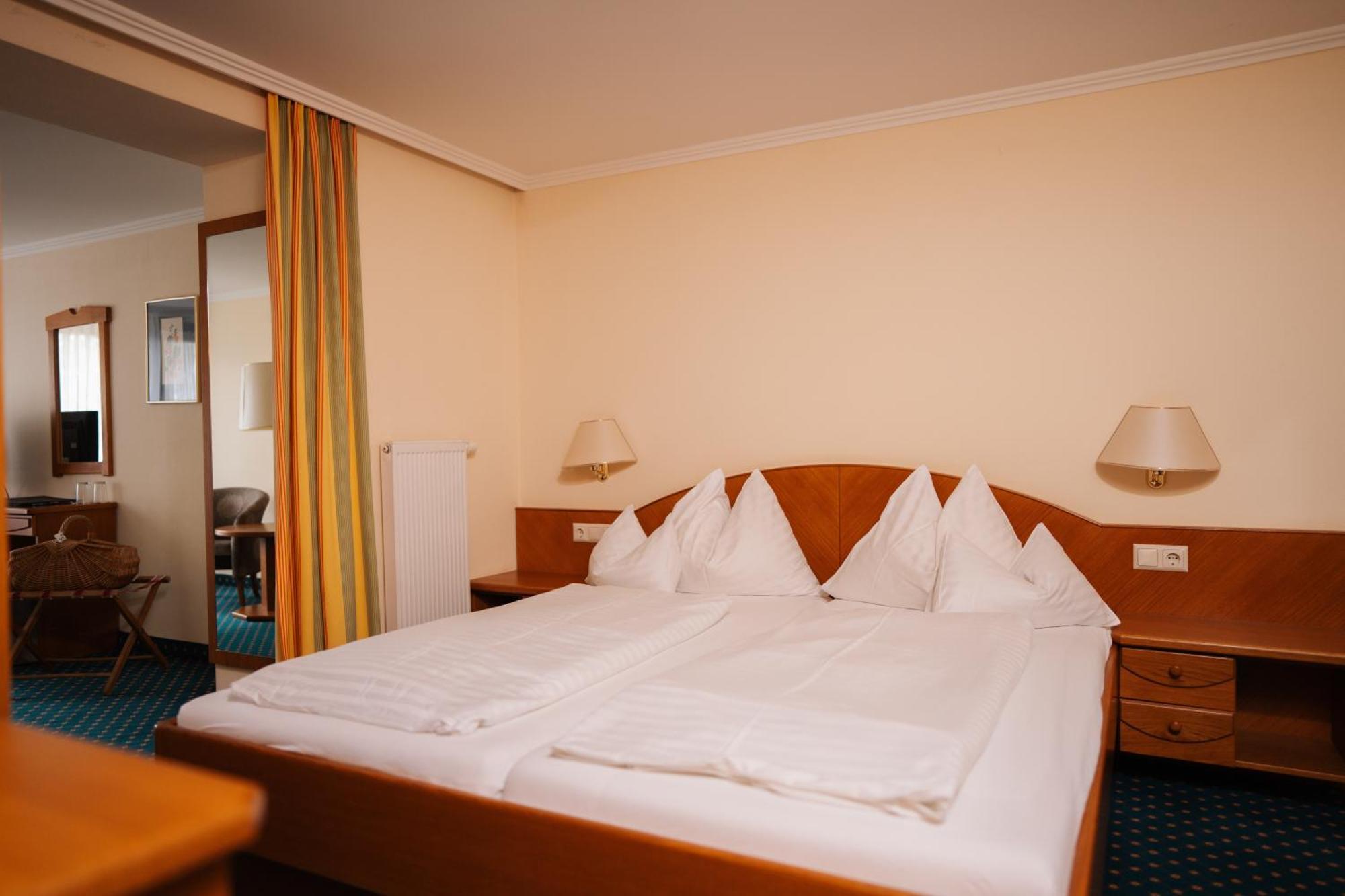 Seehotel Ressmann Drobollach am Faakersee Ngoại thất bức ảnh
