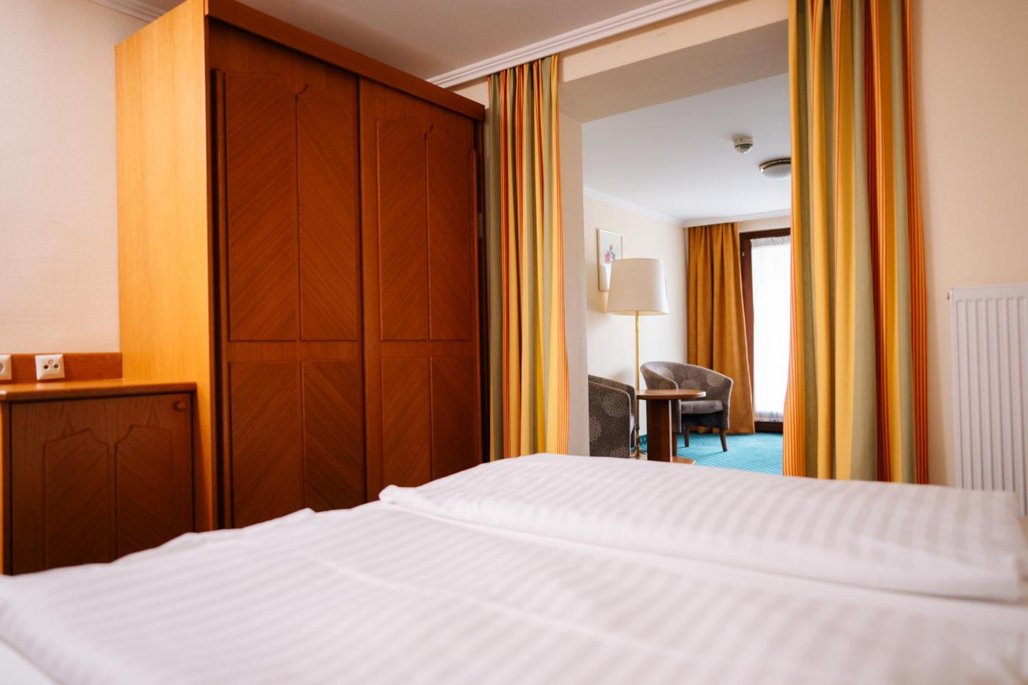 Seehotel Ressmann Drobollach am Faakersee Ngoại thất bức ảnh